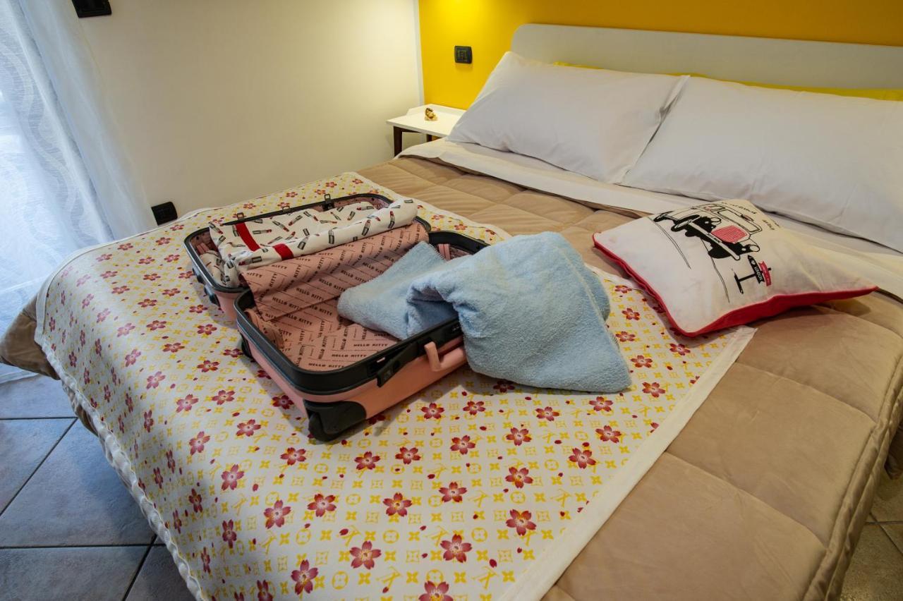 Ohana Bed And Breakfast Кастелламмаре-ди-Стабия Экстерьер фото